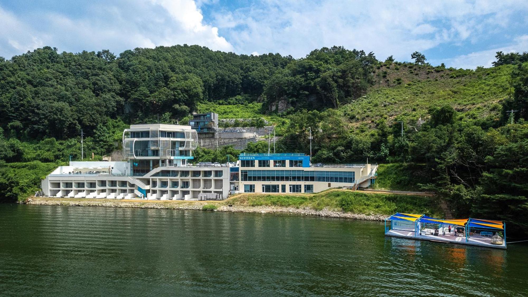 Gapyeong Suiteian Hotel&Resort Exterior photo